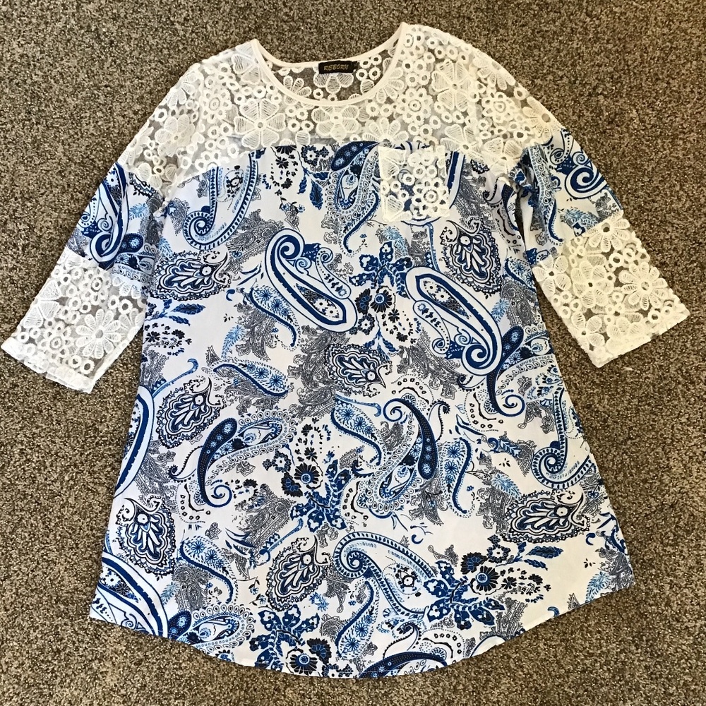Women’s XL Reborn Blue and White Tunic